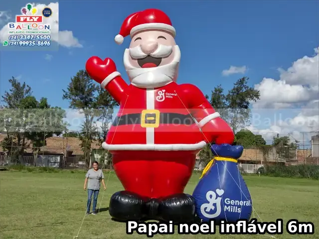 Papai Noel inflável gigante promocional General Mills