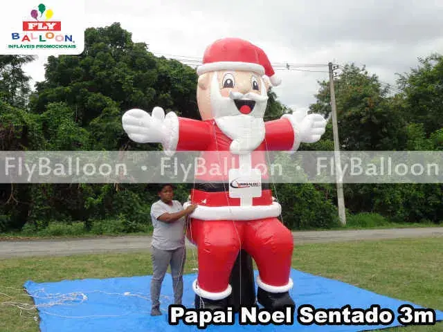 Papai Noel inflável promocional Clodoaldo Veículos